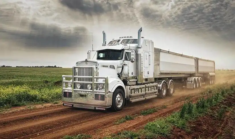 history-of-kenworth-trucks-australia-825x489